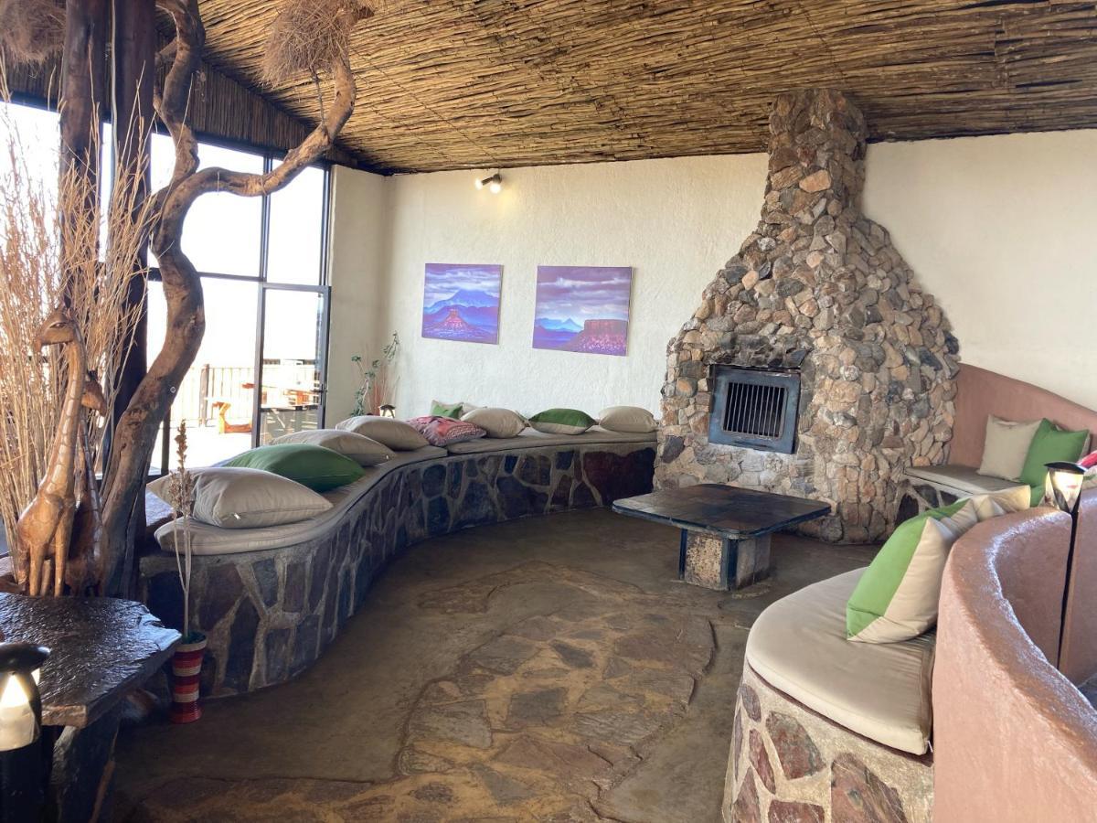 Ugab Terrace Lodge Vingerklip 外观 照片